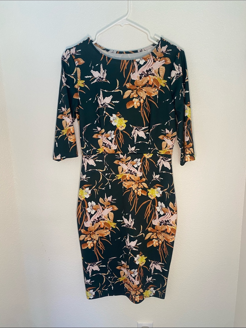 Floral Sheath Dress with 3/4 Sleeves - Dark Green